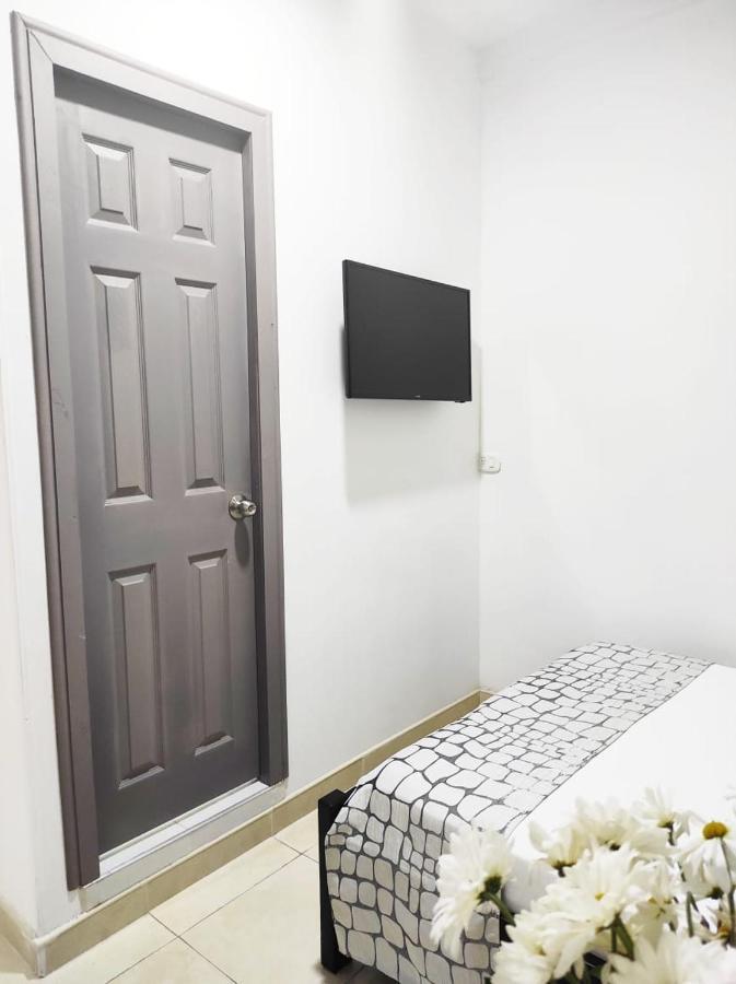 Hotel Fermin ซานตาโรซา เดกาบัล ภายนอก รูปภาพ